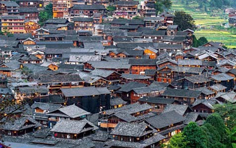 阿坝6种常见的外墙仿石漆施工工艺!